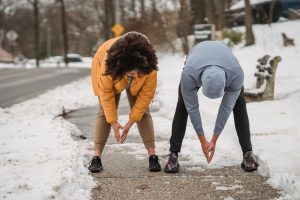Best Workout Clothes for Cold Weather: 7 Science-Backed Layers 2025