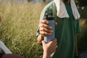 How to Stay Hydrated During Long Runs: 7 Science-Backed Strategies