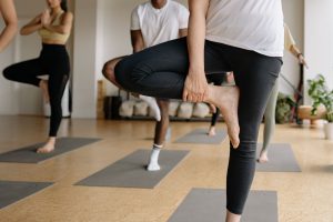 Best Yoga Pants for Working Out: 7 Science-Backed Features 2026