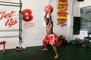 5 Medicine Ball Core Mistakes Costing You Power in 2026