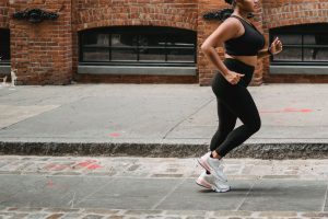5 Transitional Activewear Mistakes Killing Your Gym-to-Street Style