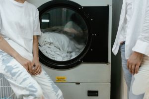 How to Wash Workout Clothes: 7 Steps to Extend Fabric Life